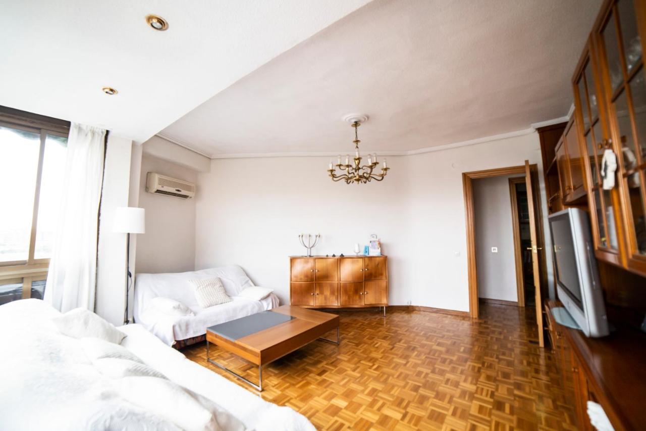 Awesome Apartment Center Valencia Bagian luar foto