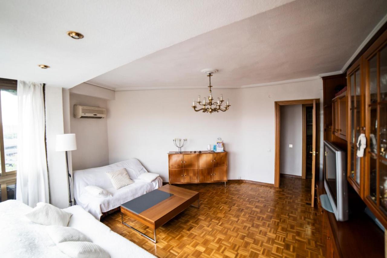 Awesome Apartment Center Valencia Bagian luar foto
